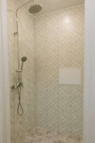 Гостиница Дружба Абакан 2-комнатный номер стандарт с 4 односпальными кроватями-7