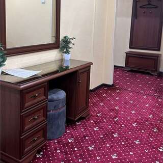 Гостиница Дружба Абакан Одноместный люкс (2 комнаты, 1 кровать)-9