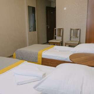 Гостиница Дружба Абакан Двухместный стандарт (1 комната, 2 кровати)-1