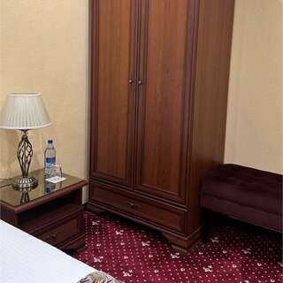 Гостиница Дружба Абакан Одноместный люкс (2 комнаты, 1 кровать)-1