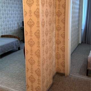 Гостиница Дружба Абакан Трехместный стандарт (2 комнаты, 3 кровати)-8