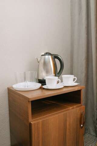 Гостиница Дружба Абакан 2-комнатный номер стандарт с 4 односпальными кроватями-4