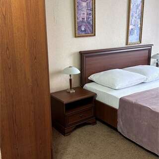 Гостиница Дружба Абакан Одноместный полулюкс (номер со спальней)-1