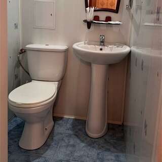 Гостиница Дружба Абакан Трехместный стандарт (2 комнаты, 3 кровати)-4